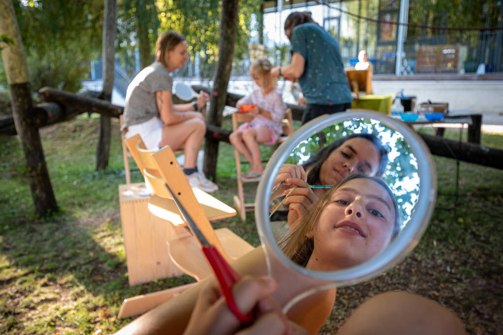 sommerfest_2023_05_schminken_haarbaendeli_13.jpg